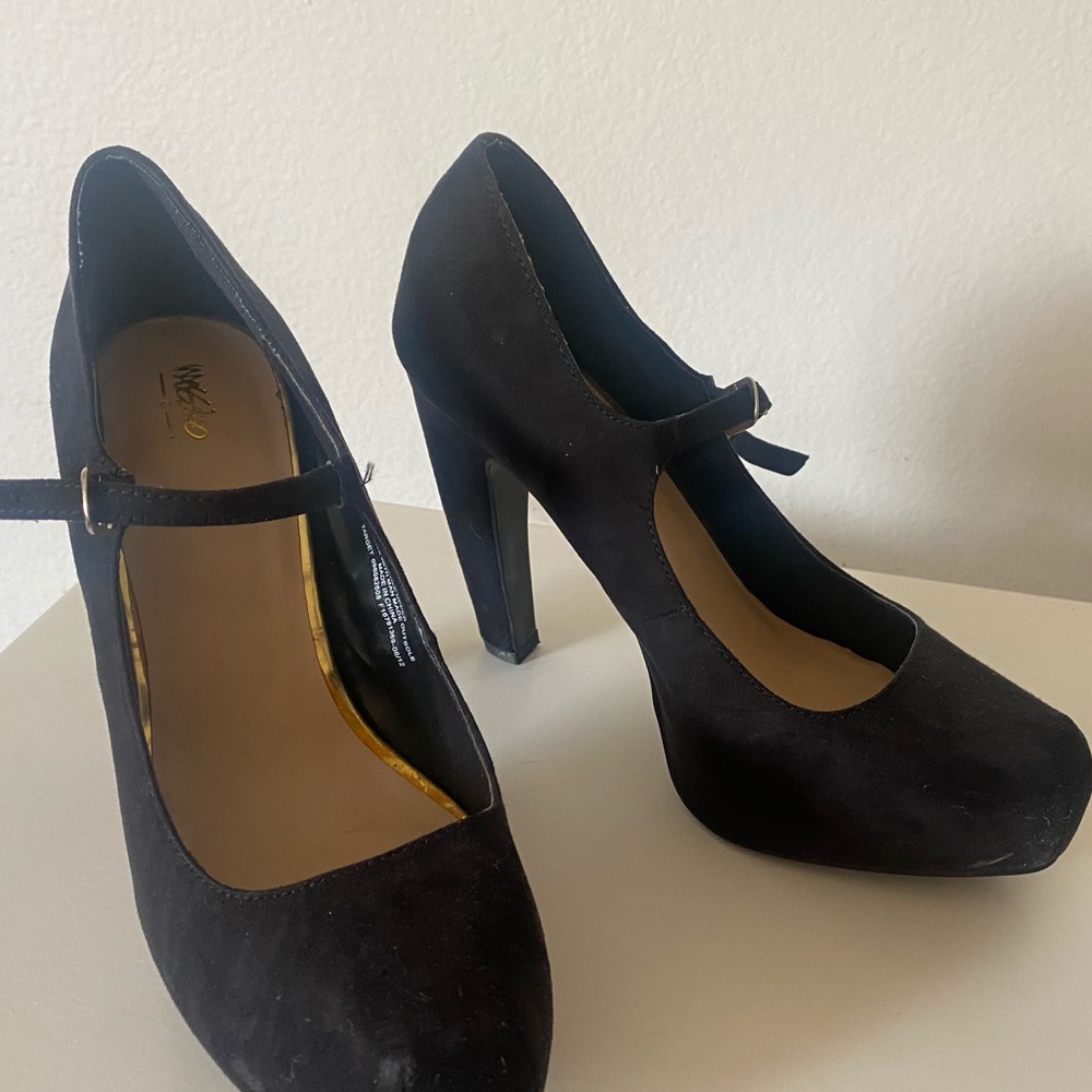 Black heels